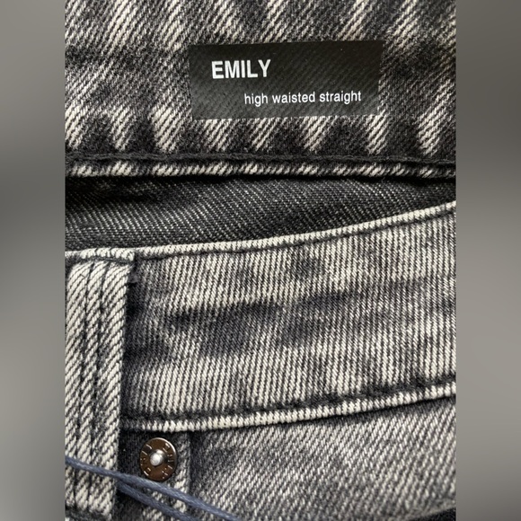🆕NWT ONLY Emily High Waisted Black Acid Jeans with Raw Hem in Size 29 - Picture 8 of 14